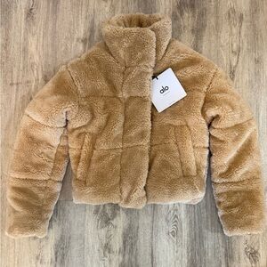 NWT✨ALO Sherpa Snow Angel Puffer🤍❄️